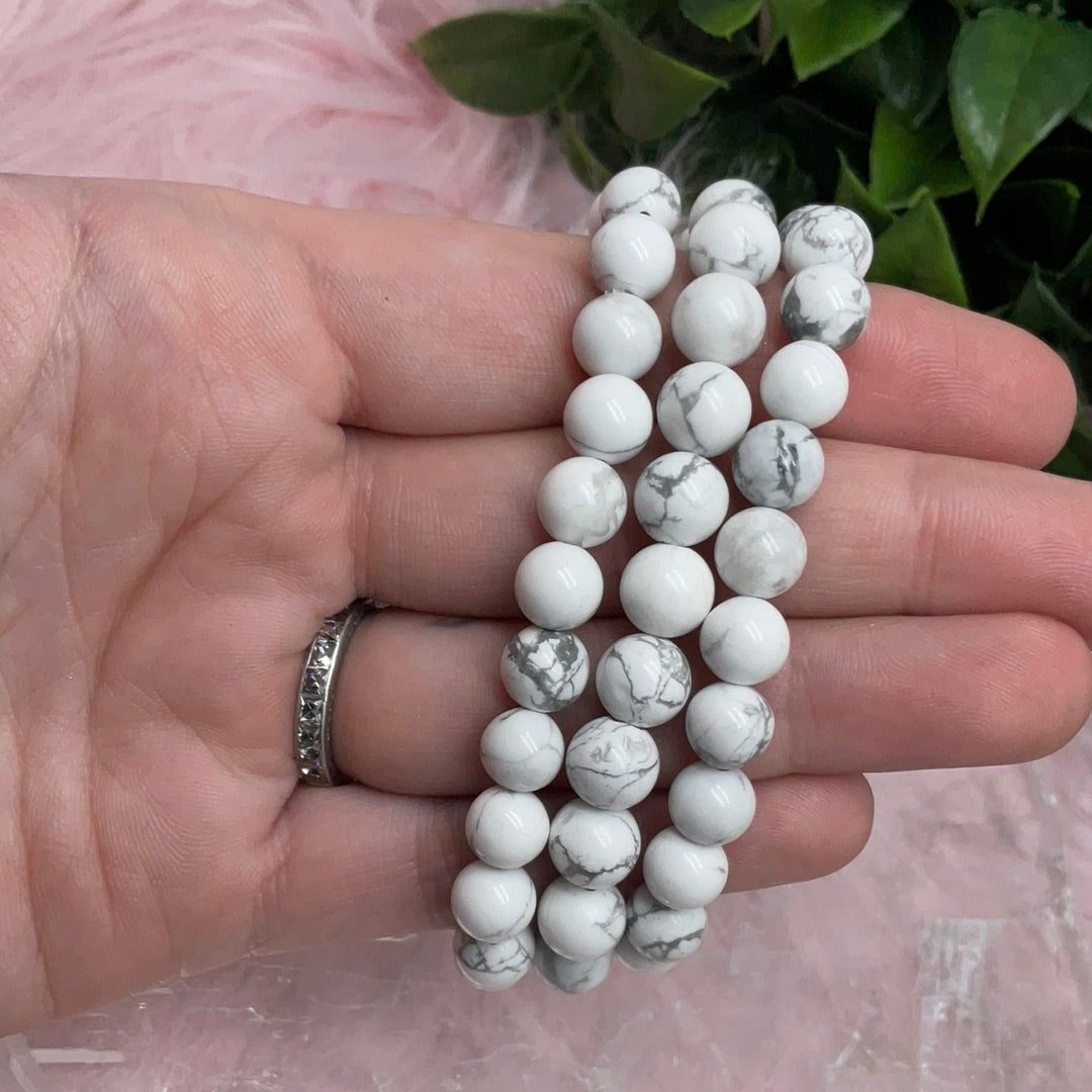 Howlite 8mm bracelet