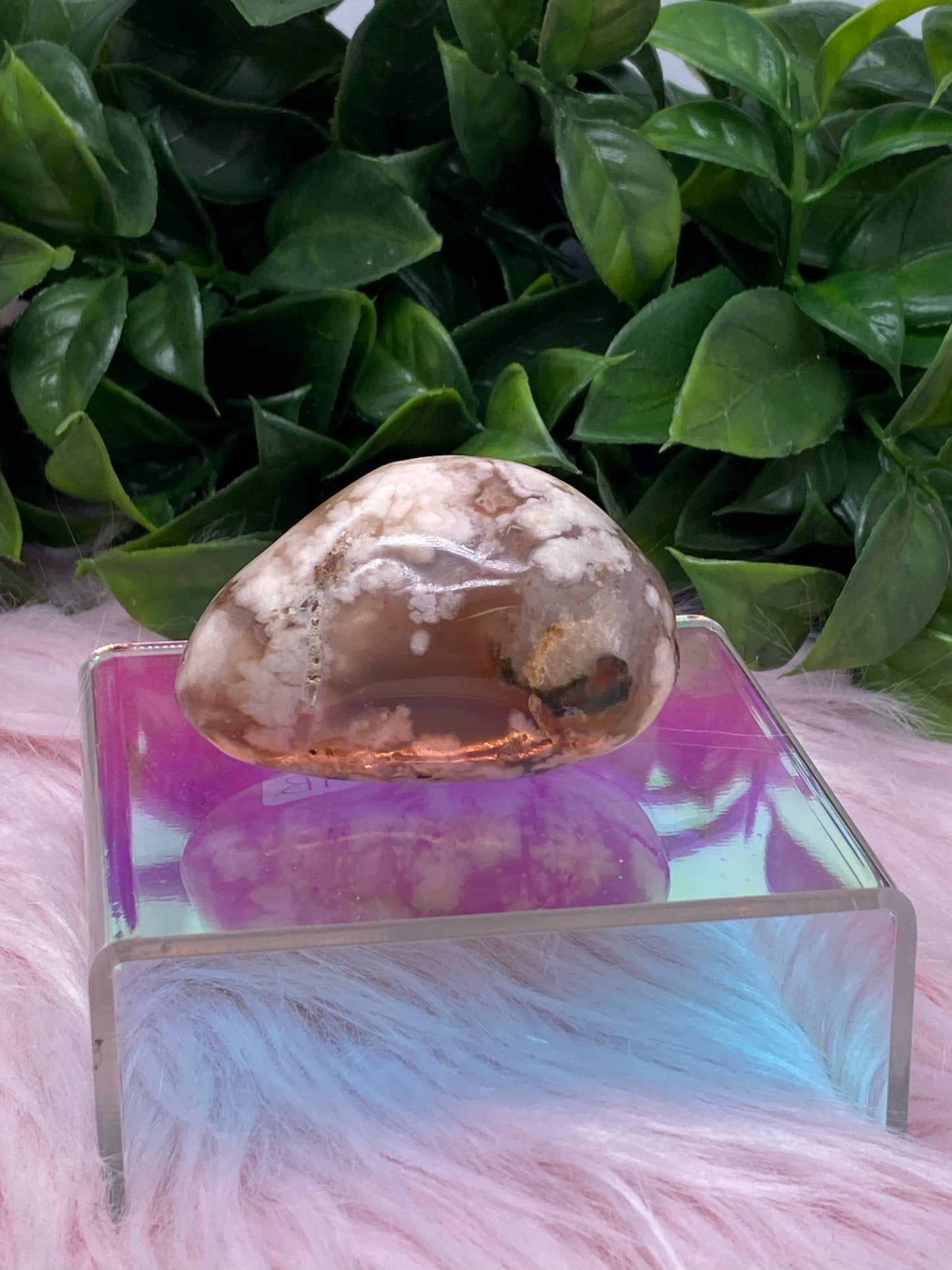 Flower agate palm stone